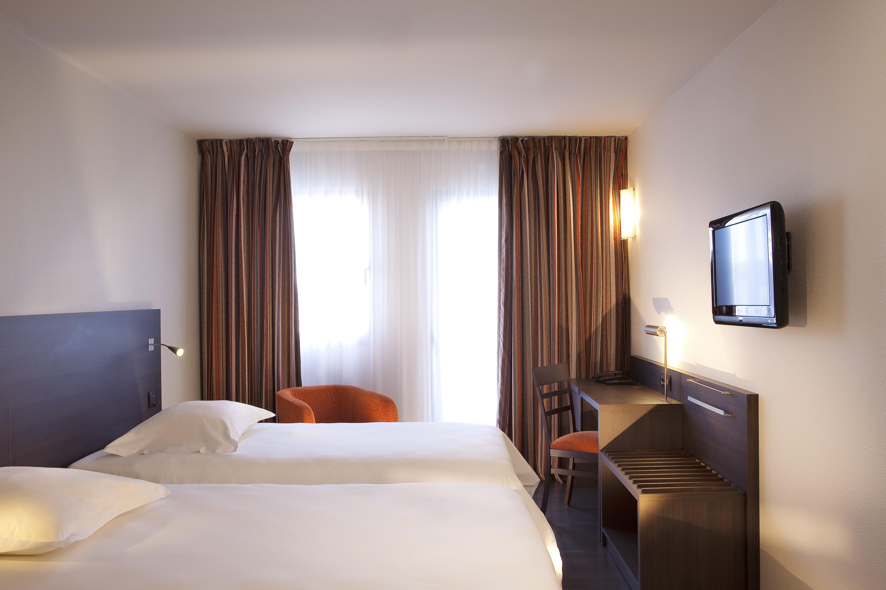 Escale Oceania Pornichet La Baule Hotel ภายนอก รูปภาพ